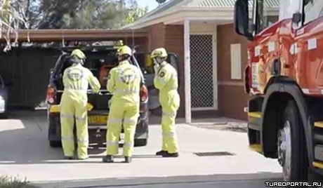 Австралиец застрял в стиральной машине, играя в прятки Австралиец застрял в стиральной машине, играя в прятки